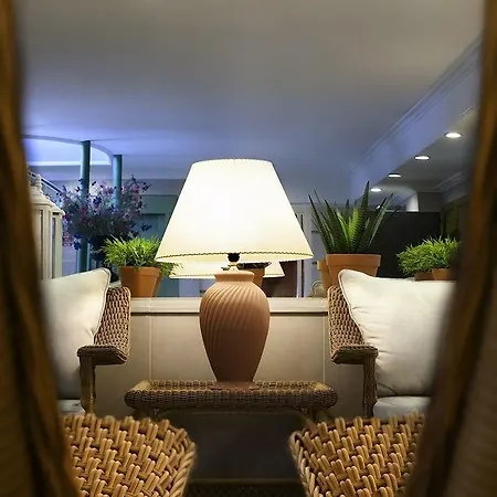 Hotel Plaza Cavana 5 *