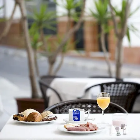 Hotel Plaza Cavana 5