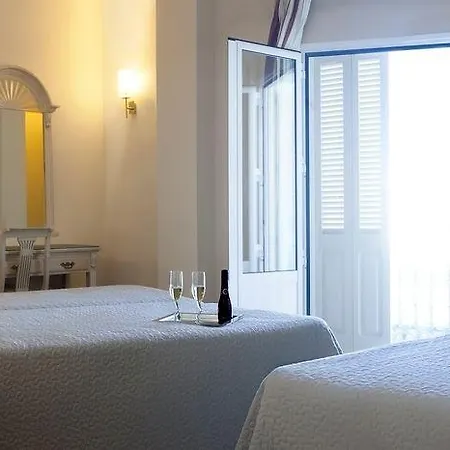 Hotel Plaza Cavana 5 *