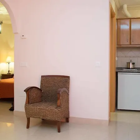 Plaza Cavana 5 Hotel *