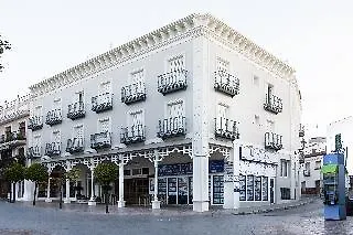 Отель Plaza Cavana 5 Нерха