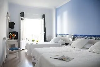 Отель Plaza Cavana 5 *
